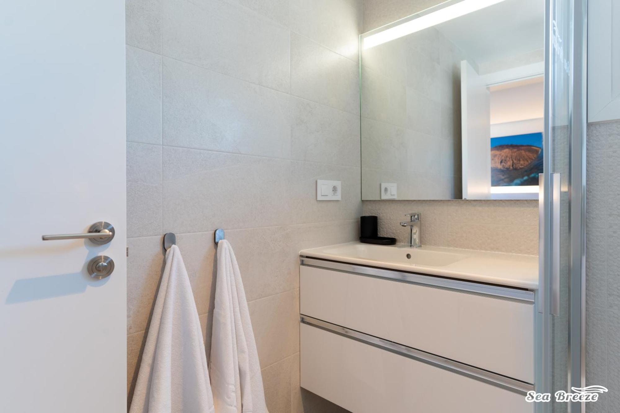 2 Apartments Sea Breeze Famara Ngoại thất bức ảnh
