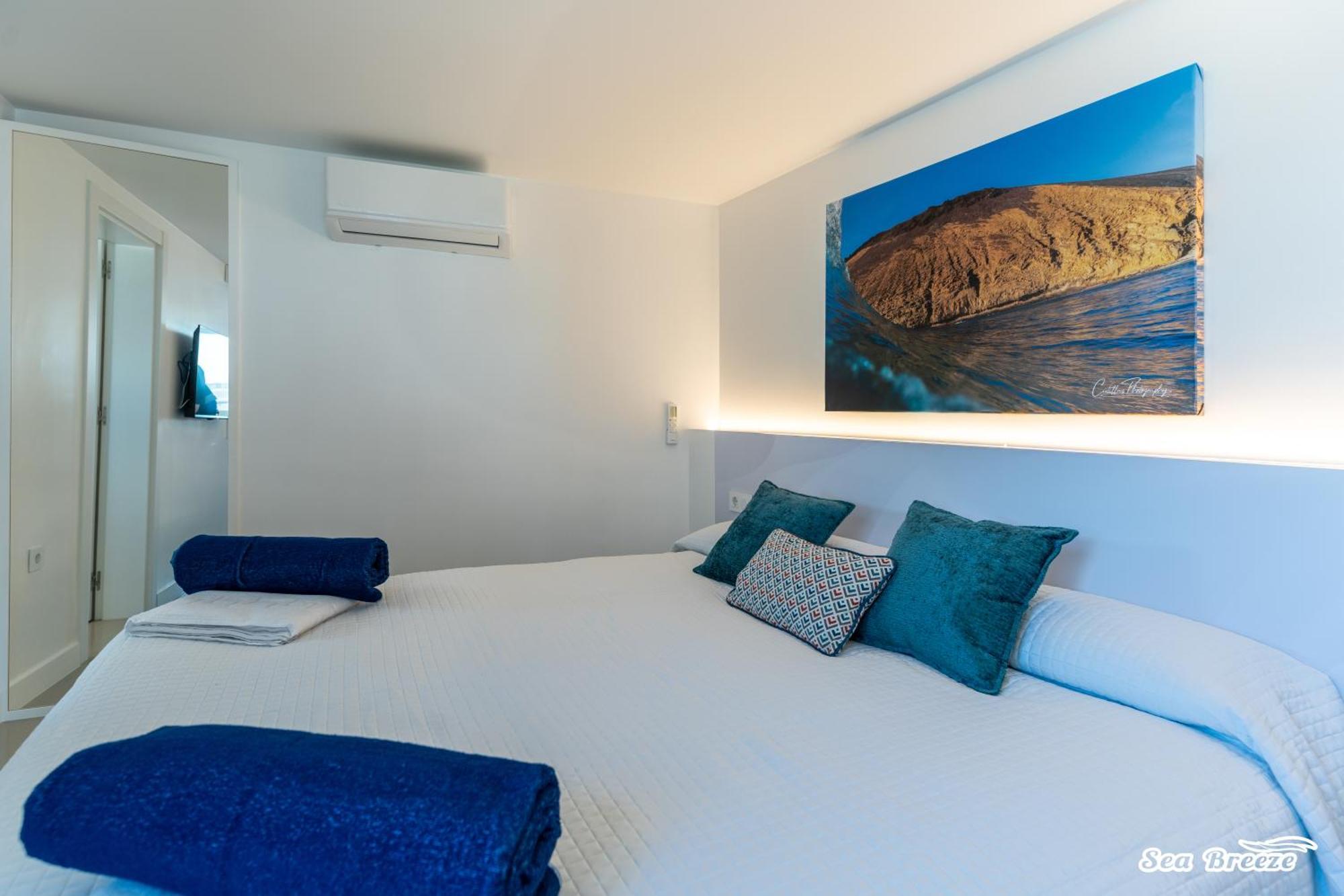 2 Apartments Sea Breeze Famara Ngoại thất bức ảnh